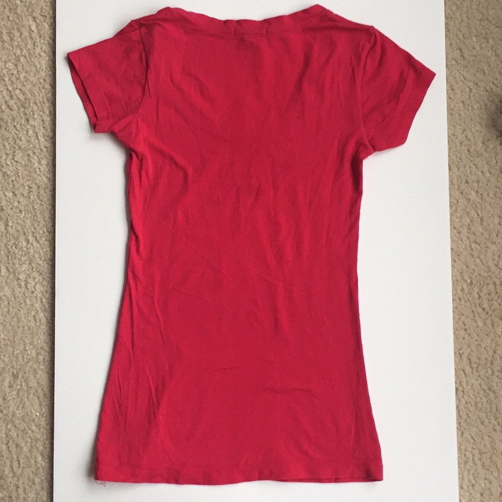 ♻️DONATING SOON♻️ F21 Hot Pink Tee - Picture 2 of 2